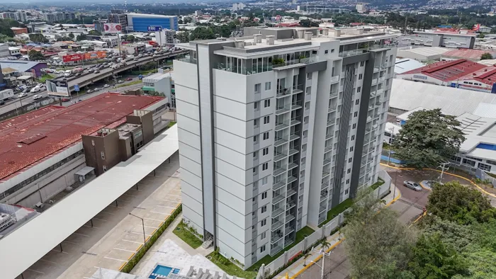 Apartamento Amueblado de 1 Habitación en Uruka Point en Uruca, San José — $205,000