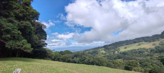 Venta de Lote en Barva-San José de La Montaña, Heredia. RAH 26-682 PRECIO REBAJADO  in San José de La Montaña, Barva, Heredia — $1,050,000