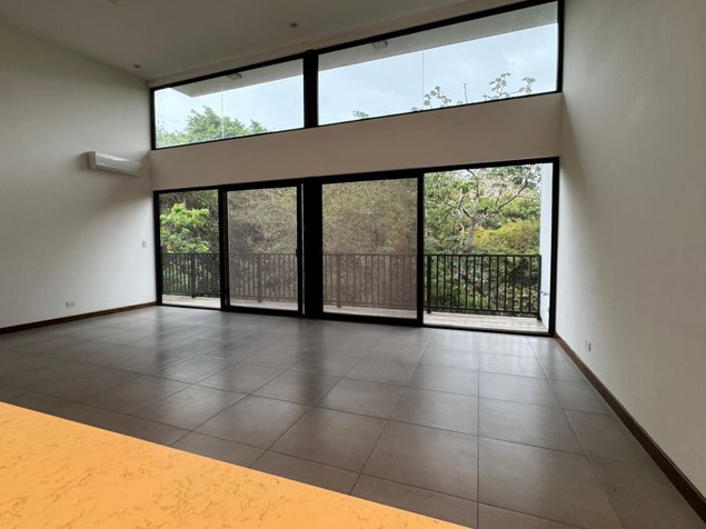 Casa en venta en Condominio Los Laureles 527 en Escazú, San José — $715,000 - Foto 3 de 21