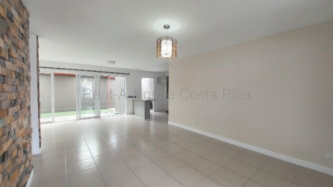 Condominio Hacienda Colon, San Jose, Costa Rica en Brasil, Santa Ana, San José — ₡ 850 000