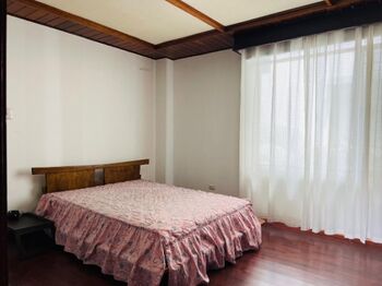 Venta de Apartamento en San Pedro, Montes de Oca.  in San Pedro, Montes De Oca, San José — $185,000 - Photo 5 of 10