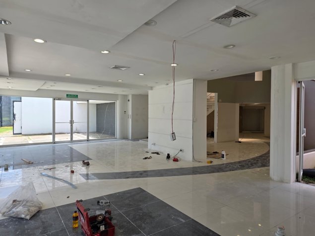 Se alquila, Local Comercial en Rohrmoser en Mata Redonda, San José — $6,000 - Foto 3 de 26
