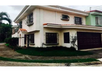 VENTA DE CASA, CURRIDABAT, PINARES, RESIDENCIAL DANZA DEL SOL.