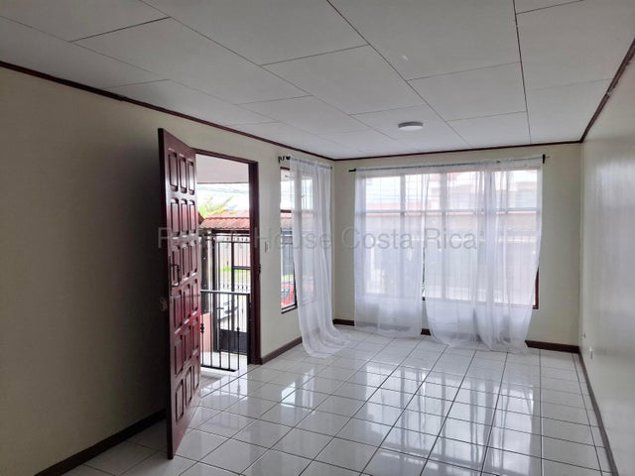 Venta de Casa en Vásquez Coronado-San Isidro. RAH 27-565 in San Isidro, Vázquez de Coronado, San José — $194,000 - Photo 3 of 15