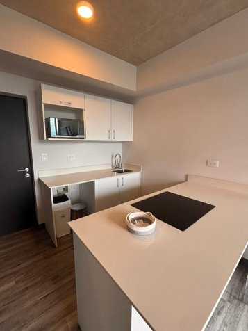 ALQUILER DE APARTAMENTO AMUEBLADO, SAN JOSÉ, SABANA, CONDOMINIO SECRT in Mata Redonda, San José — $1,000 - Photo 2 of 28
