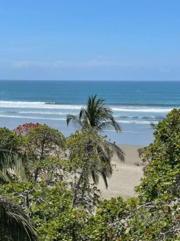 BELLO APARTAMENTO EN VISTAS DE BEJUCO, PARRITA, PUNTARENAS.  en Parrita, Puntarenas — $300,000