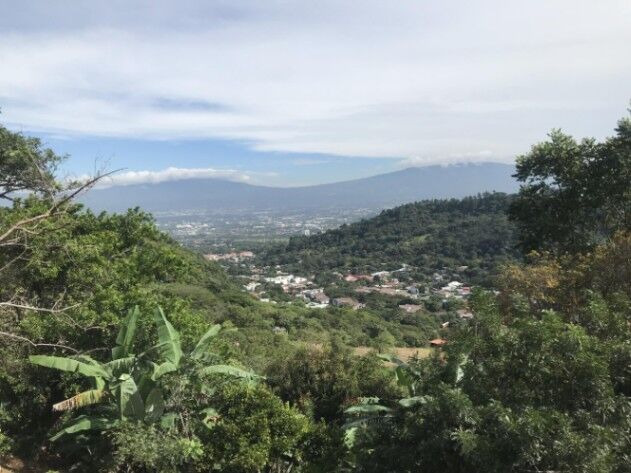 Venta de lote de 2600 m2 en Santa Ana Piedades in Piedades, Santa Ana, San José — $140,000