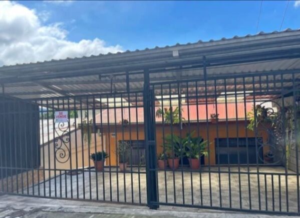 Se vende casa en Buenos Aires de Palmares en Buenos Aires, Palmares, Alajuela — ₡ 55 000 000