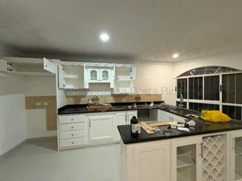 Alquiler de Casa de 160m2 en Pozos de Santa Ana 26-1883 en Pozos, Santa Ana, San José — $1,600 - Foto 4 de 9