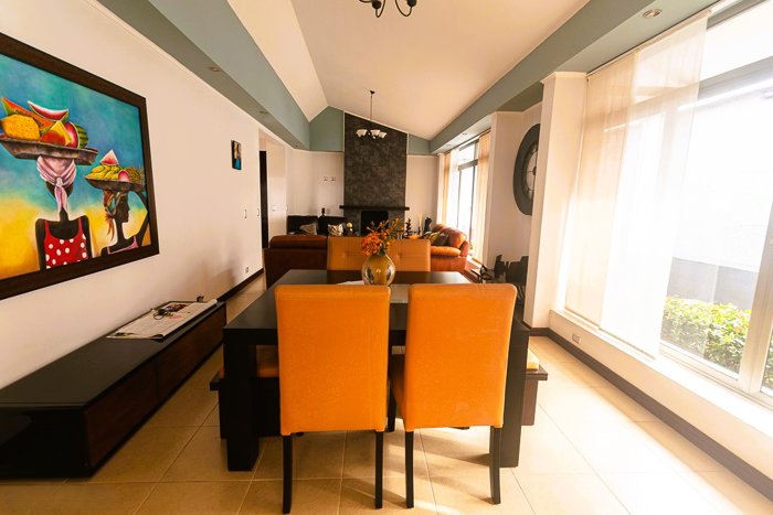 SE VENDE CASA BOUTIQUE DE LUJO EN COMUNIDAD CERRADA DE SAN RAMÓN en San Ramón, Alajuela — $1,320,000 - Foto 3 de 15