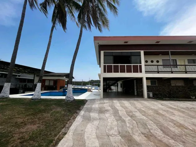 Propiedad con Atracadero en Puntarenas in Puntarenas — $2,500,000 - Photo 3 of 62