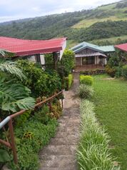 Viva y disfrute...el paraíso en la ciudad  en Santa Rosa, Turrialba, Cartago — 250 000 000 ₡ - Foto 5 de 9