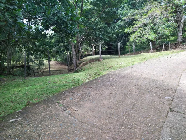 Propiedad Ideal para Descanso en Medio de la Naturaleza en San Pedro, Turrubares, San José — $85,000 - Foto 2 de 31
