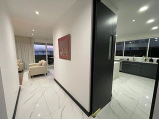 Venta de Moderna Casa de Lujo en Guachipelín Escazú in San Rafael, Escazú, San José — $799,000 - Photo 2 of 17