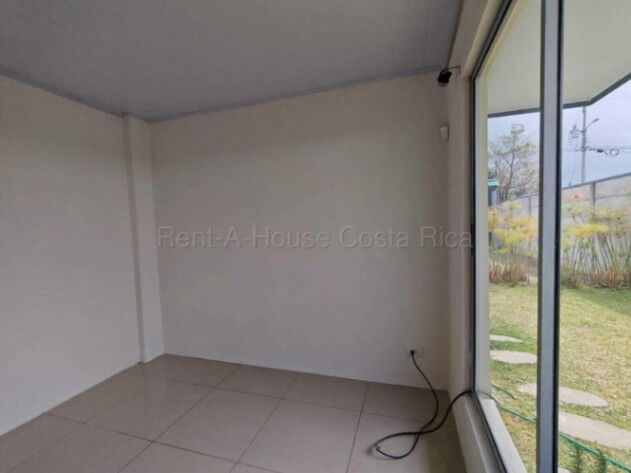 Alquiler de Propiedad con 2 Apartamentos en San Isidro de Heredia. RAH 26-1621 in San Isidro, Heredia — ₡ 405 000