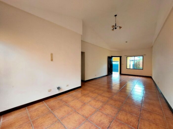Venta de Casa en Escazû, San José. RAH 25-1807 in Escazú, San José — $260,000
