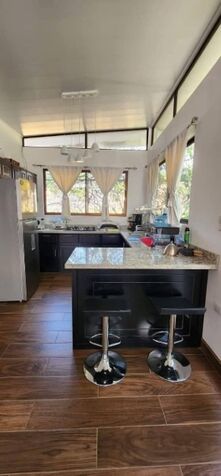 Se vende casa en Bajamar de Puntarenas-Costa Rica. A solo 1 km de la playa. en Puntarenas — $200,000
