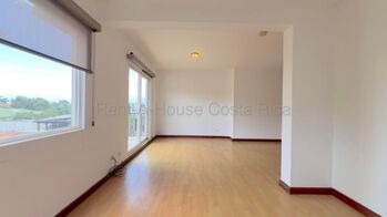 Alquiler de Apartamento en Bello Horizonte de Escazú. en Escazú, San José — $1,250 - Foto 4 de 19
