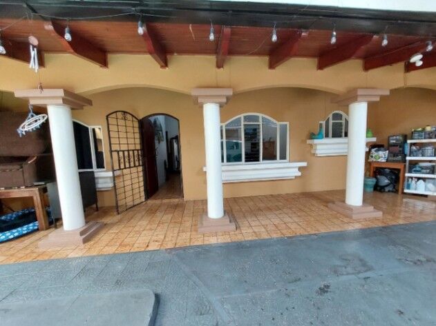 CASA EN VENTA EN SAN FRANCISCO HEREDIA in San Francisco, Heredia — ₡ 84 000 000