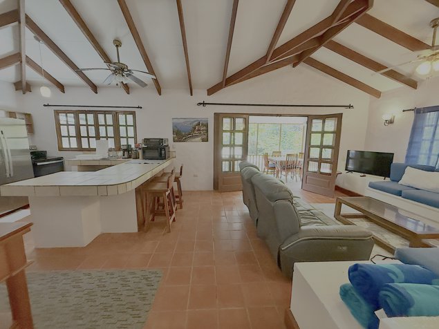 Casa Frente al Mar en Alquiler en Playa Grande, Guanacaste in Santa Cruz, Guanacaste — $2,500 - Photo 2 of 17