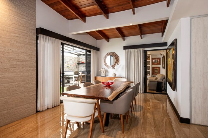Remodeled House for Sale in Escazú with Garden and Prime Location in San Rafael, Escazú, San José — $425,000 - Photo 1 of 14