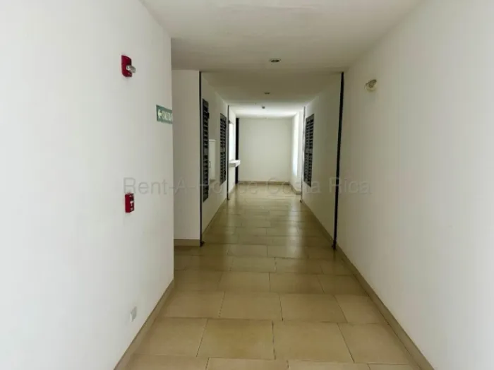 Venta de departamento en Heredia  en Heredia — ₡ 55 300 000 - Foto 3 de 30