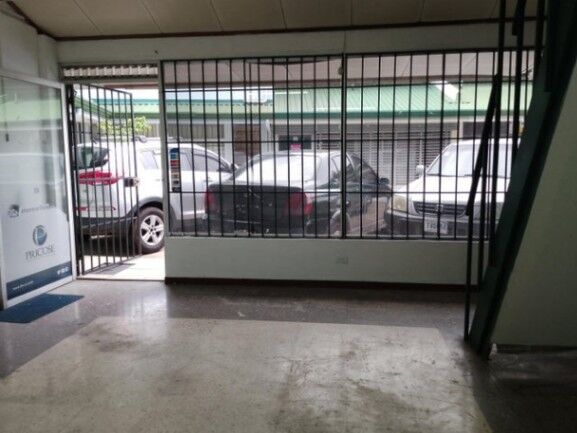 Venta de Local Comercial en El Carmen, San José. RAH 26-995 in Carmen, San José — $110,000