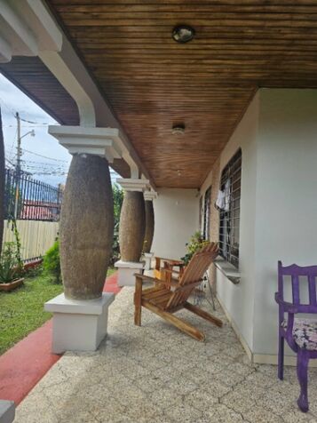 SE VENDE BELLA PROPIEDAD Y CASA EN DESAMPARADOS DE ALAJUELA.  en Desamparados, Alajuela — $220,000