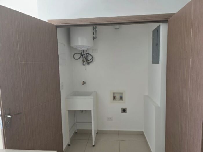 Alquiler de Excelente Apartamento Semi Amueblado en BAMBÚ ECO-URBANO San Sebastián, San José. en San Sebastián, San José — ₡ 650 000
