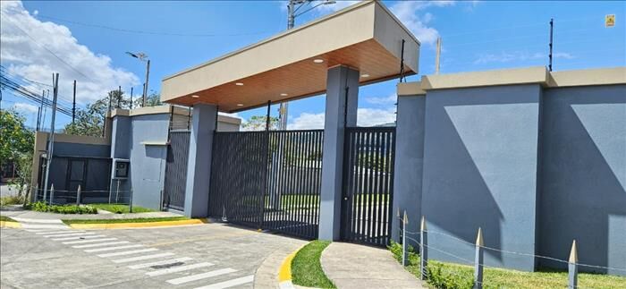 Venta Infraestructura Condominio El Cedro Cartago en San Nicolás, Cartago — ₡ 1