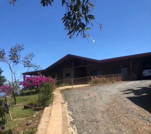 Se vende casa con 3,3 hectáreas de lote en Grifo Alto San José 24-1486 en Grifo Alto, Puriscal, San José — $540,000