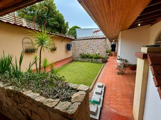 Casa de 3 habitaciones con uso de suelo mixto en San Vicente, Moravia, San José — $325,000 - Foto 4 de 12