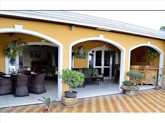 VENTA DE CASA CON PISCINA, SAN JOSE, ESCAZU, SAN RAFAEL in San Rafael, Escazú, San José — $1,350,000