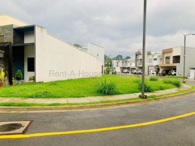 Venta de Lote ESQUINERO en La Unión-Concepción, Cartago. RAH 26-2181 en Concepción, La Unión, Cartago — ₡ 53 000 000