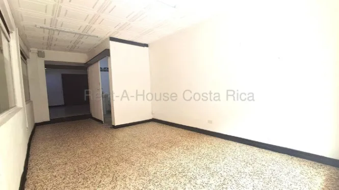 Se alquila local comercial en Heredia Centro 27-201 en Heredia — ₡ 420 000 - Foto 3 de 12