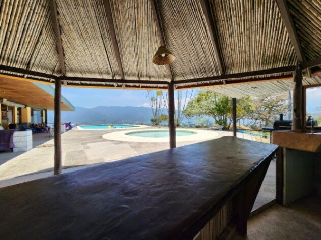 VENTA DE FINCA TURÍSTICA DE 12 HECTÁRIAS. ESPACIOS RECREATIVOS Y BELLAS VISTAS. in Paraíso, Cartago — $1,300,000
