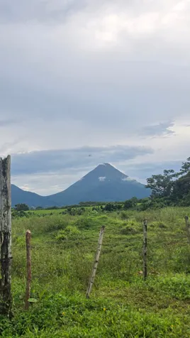Se venden Lotes con EXCELENTE vista al Volcán Arenal en La Fortuna, San Carlos, Alajuela — ₡ 63 900 000 - Foto 2 de 8