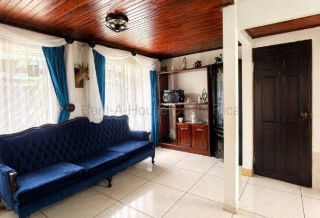 Venta de Casa en Concepción de Tres Ríos. en Concepción, La Unión, Cartago — ₡ 48 000 000