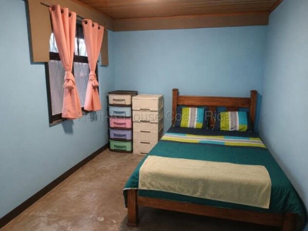Venta de Casa Comercial en San Rafael de Alajuela. RAH 26-2054 INVERSIÓN USO SUELO MIXTO en San Rafael, Alajuela — $250,000