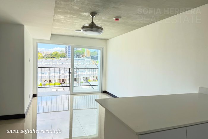Alquiler o venta Apartamento Condominio Khaya.Torre B76 in Curridabat, San José — $195,000