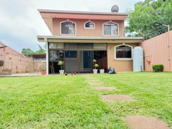 Alquiler de Casa en Escazú, San José. RAH 26-24 in San Antonio, Escazú, San José — $2,100