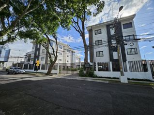 Condominio en Distrito Irazu  , Uruca San Jose en Uruca, San José — $175,000 - Foto 2 de 10