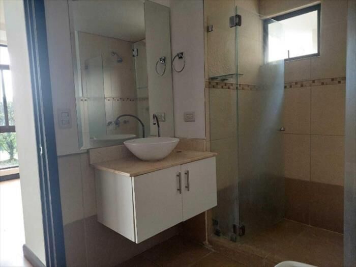 Casa Venta Avalon  en Piedades, Santa Ana, San José — $155,000