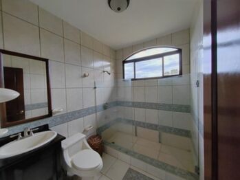 Magnifica Quinta en Venta en Atenas, Alajuela. en Concepción, Atenas, Alajuela — $1,500,000 - Foto 5 de 18