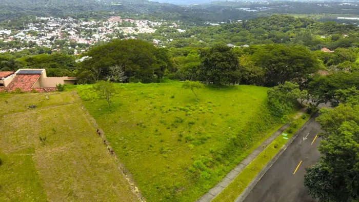Santa Ana | Lote Premium en Hacienda Los Bambúes en Brasil, Santa Ana, San José — $273,500 - Foto 2 de 24
