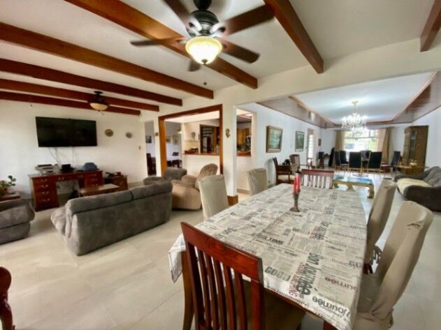 Venta de Casa en San Rafael de Escazú. RAH 25-678 in San Antonio, Escazú, San José — $490,000