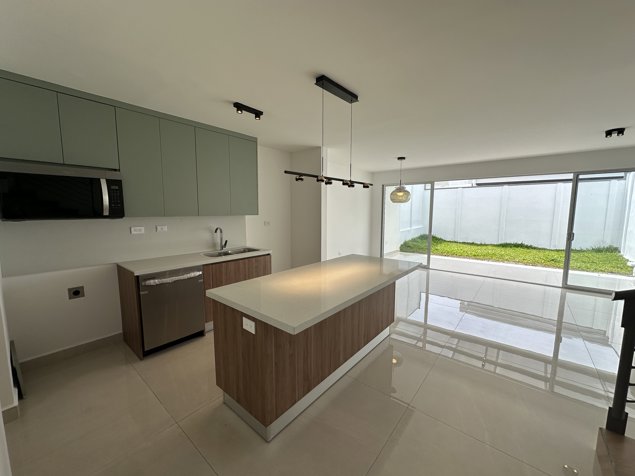 Casa en Condominio en Santo Domingo en Santo Domingo, Heredia — ₡ 800 000 - Foto 2 de 24