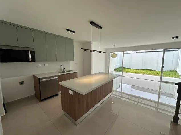Casa en Condominio en Santo Domingo en Santo Domingo, Heredia — ₡ 800 000 - Foto 2 de 24