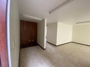 Alquiler de Local Comercial en Tibás, San José. RAH 26-785 in San Juan, Tibás, San José — 500 000 ₡ - Photo 5 of 13