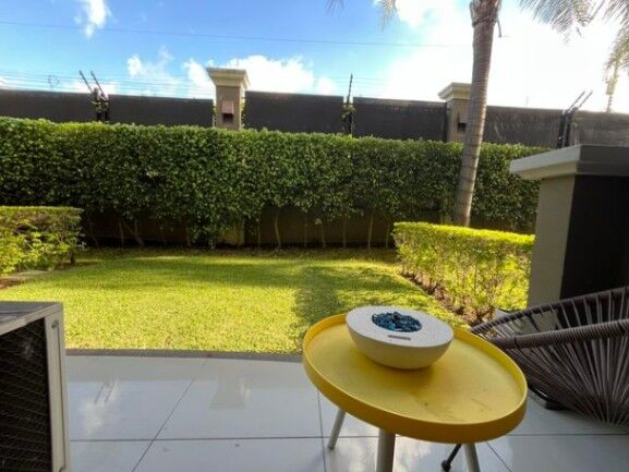 Alquiler de Apartamento en Pozos de Santa Ana. RAH 26-944 en Pozos, Santa Ana, San José — $1,150